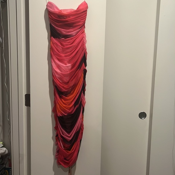 Sasha Multicoloured Strapless
Ruched Midi Dress | HOUSE Of CB (M) NWT - Picture 3 of 3